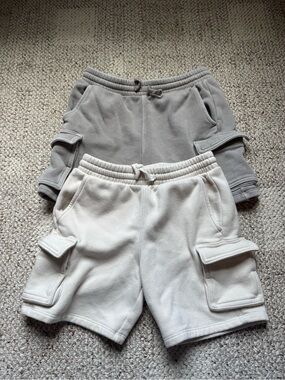 wonder nation Cargo Sweatshorts in Cream and Gray